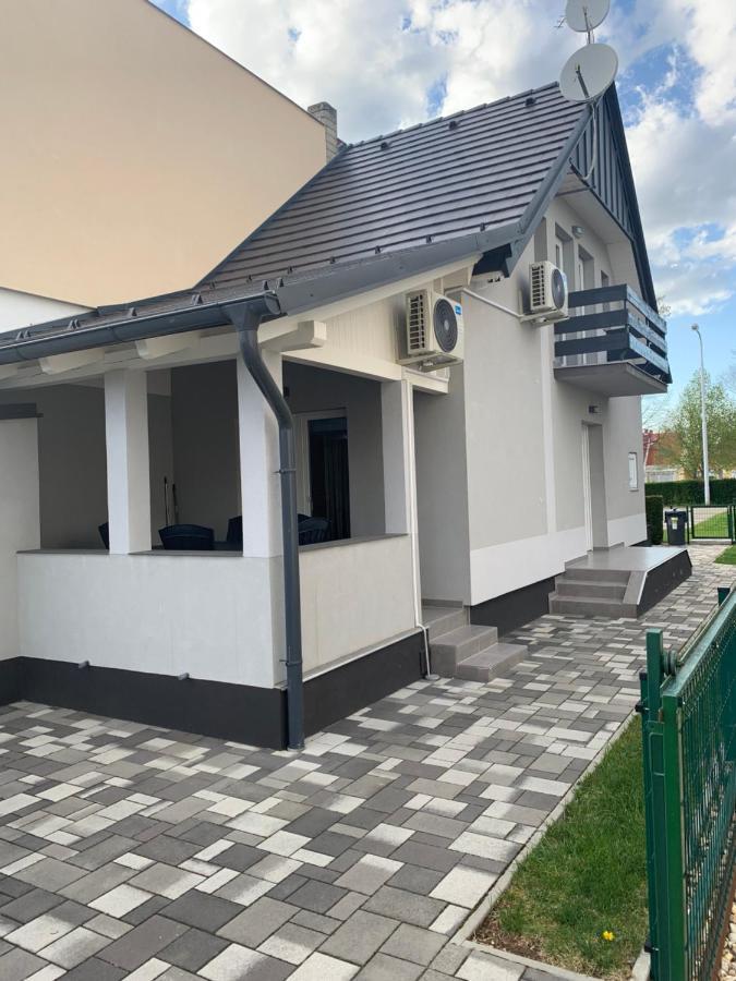 Komo Apartment Bük Εξωτερικό φωτογραφία